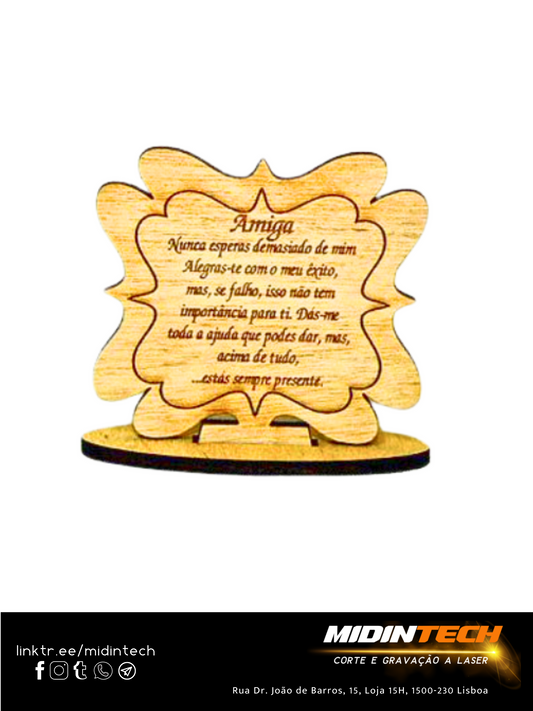 1002 | Placa Alusiva Média #amiga-8 Ondulada