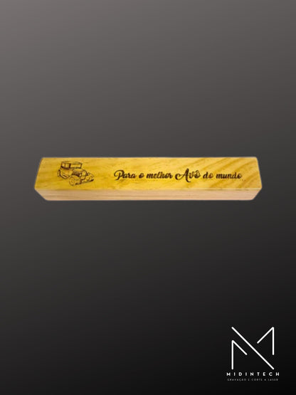 Caixa com caneta clara#CCE04