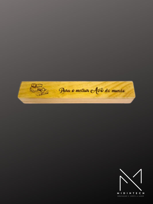 Caixa com caneta clara#CCE04